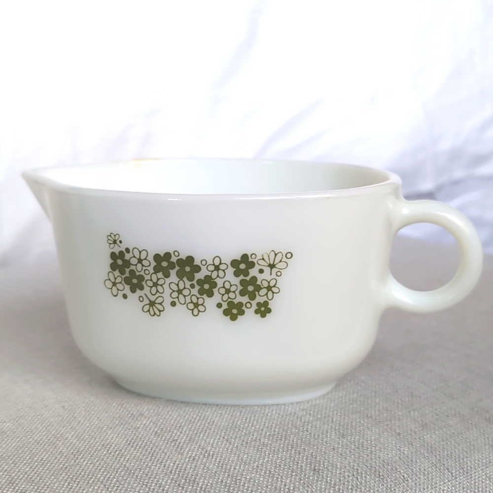 Vintage Pyrex Spring Blossom Gravy Boat Milk Glass Green Crazy Daisy 77-B